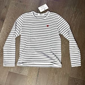 Comme de garçon play tshirt